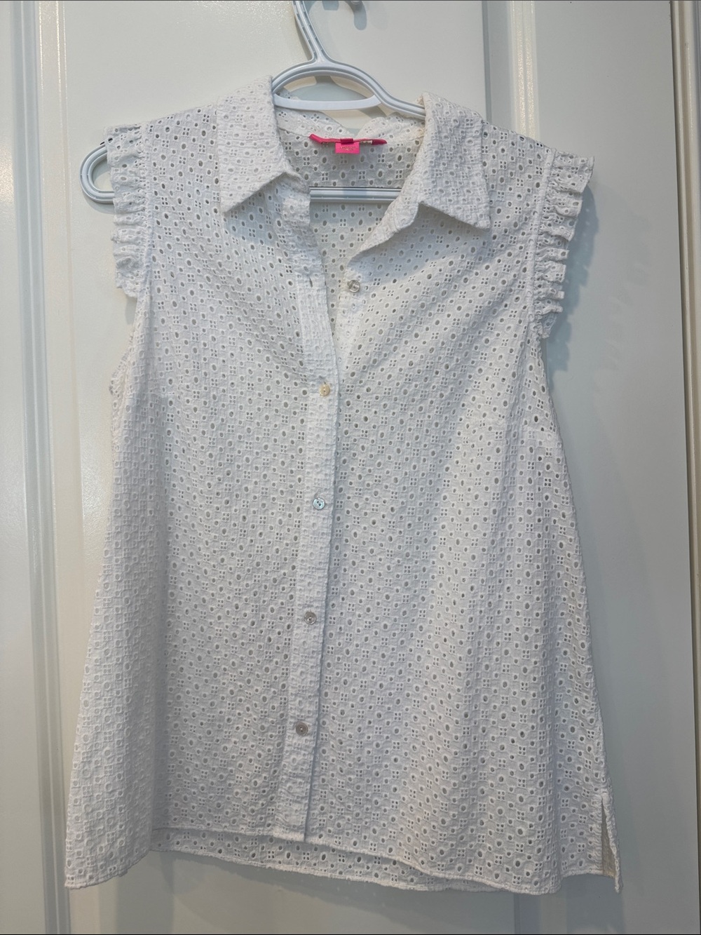 Lilly Pulitzer White Eyelet Sleeveless Button-Down Top